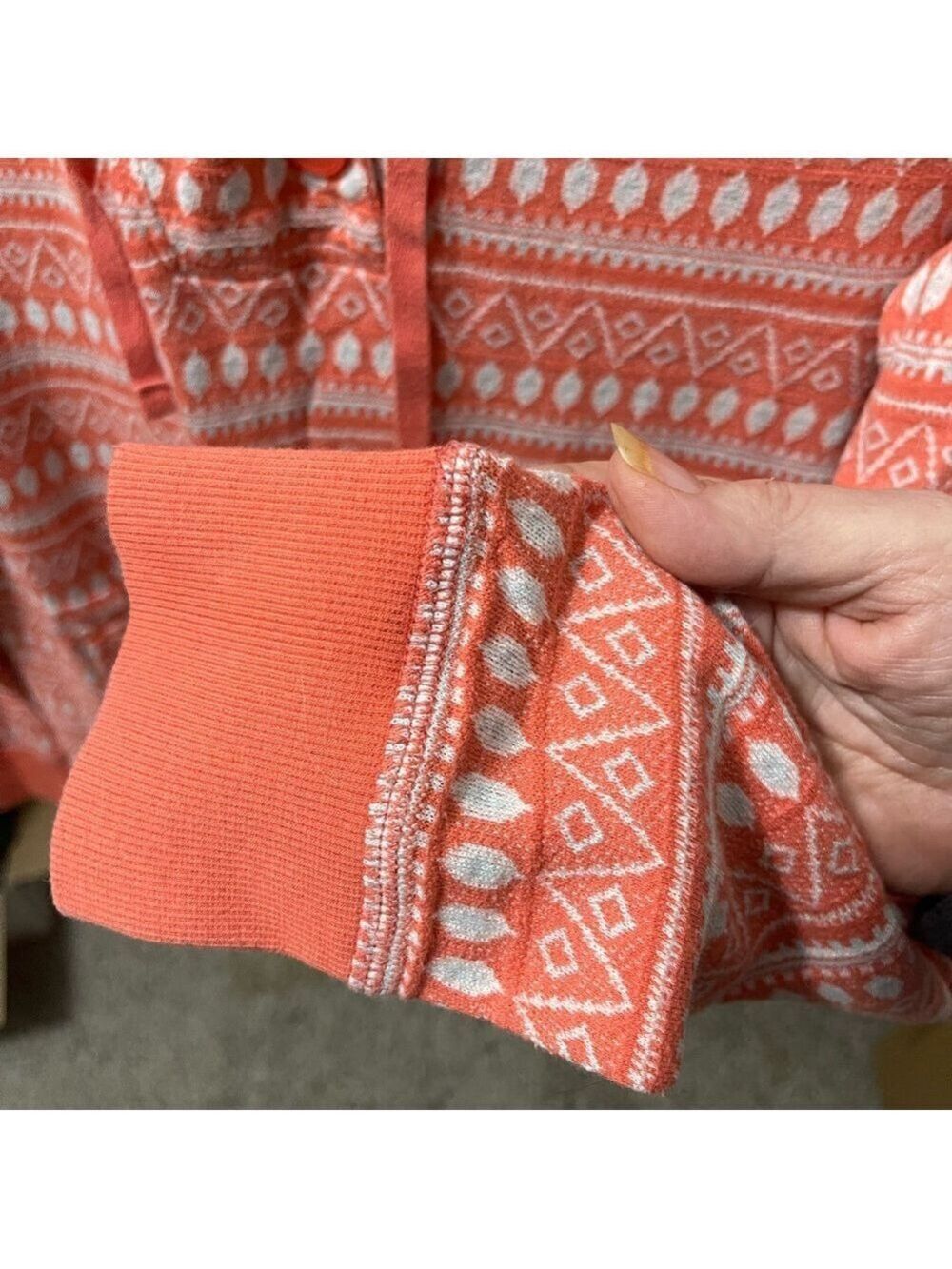 Coral Patterned Hooded Women's Top - Picture 4 of 5